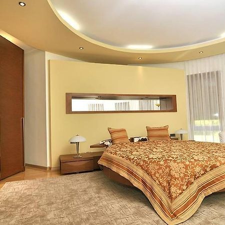 Villa Vitoria Giroc Pokój zdjęcie