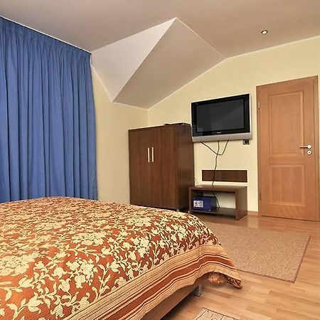 Villa Vitoria Giroc Pokój zdjęcie